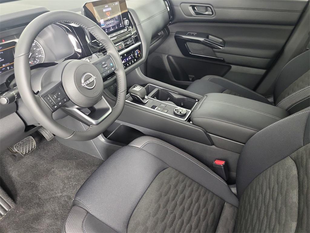 new 2025 Nissan Pathfinder car, priced at $43,074