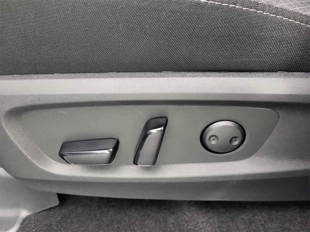 new 2025 Nissan Pathfinder car, priced at $43,074