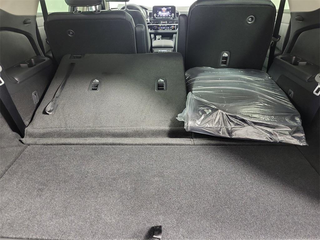 new 2025 Nissan Pathfinder car, priced at $43,074