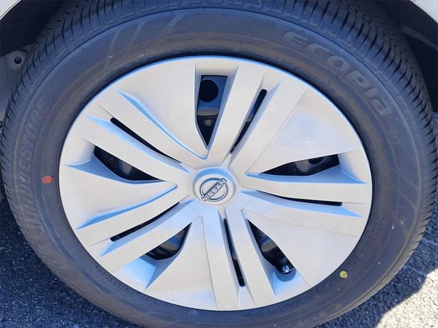 new 2025 Nissan Leaf car, priced at $29,005