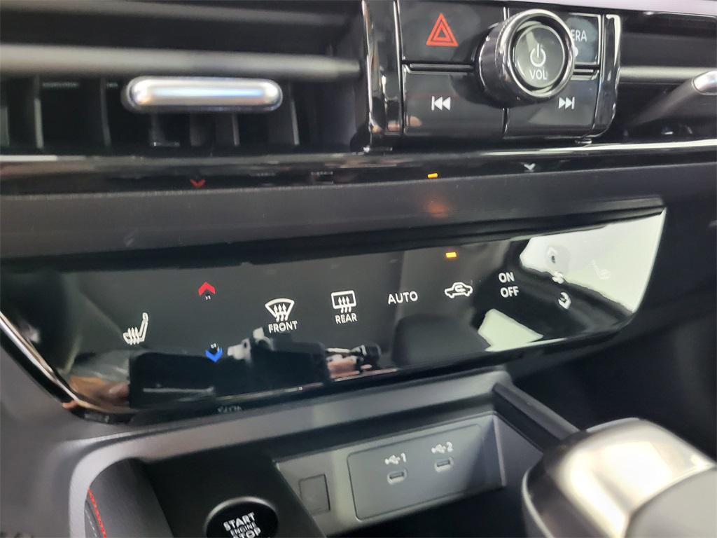 new 2025 Nissan Kicks car, priced at $31,699