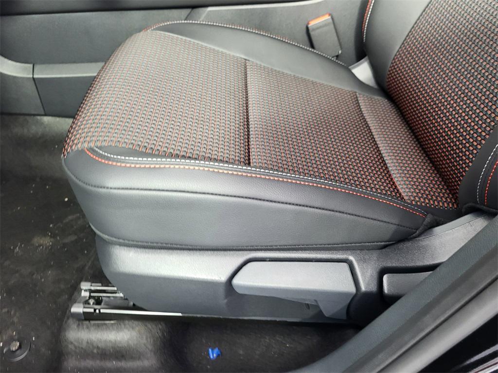 new 2025 Nissan Kicks car, priced at $31,699