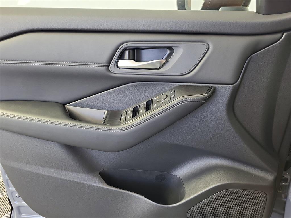 new 2025 Nissan Rogue car, priced at $35,220