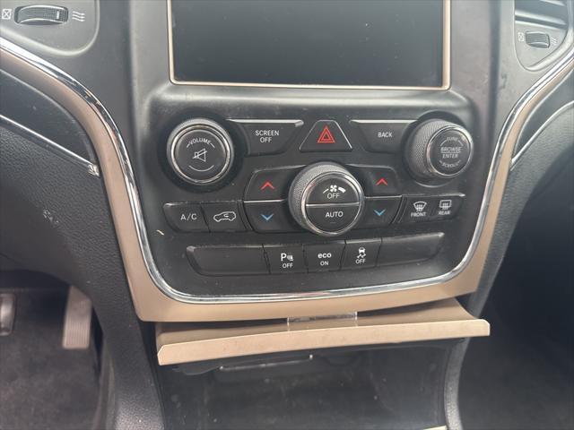 used 2015 Jeep Grand Cherokee car, priced at $12,300