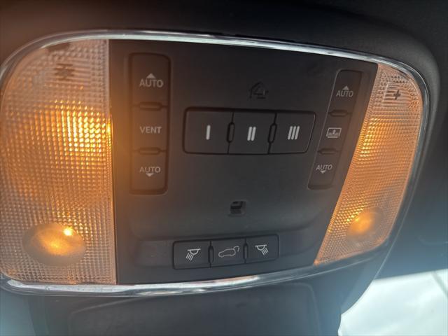 used 2015 Jeep Grand Cherokee car, priced at $12,300