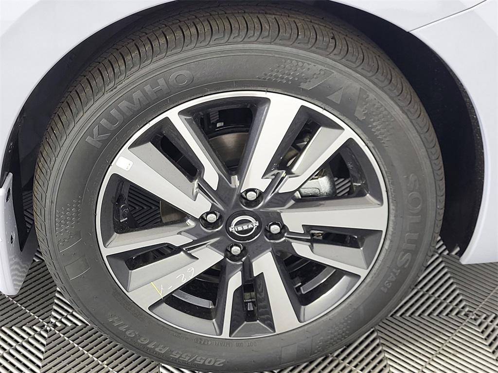 new 2025 Nissan Versa car, priced at $22,524