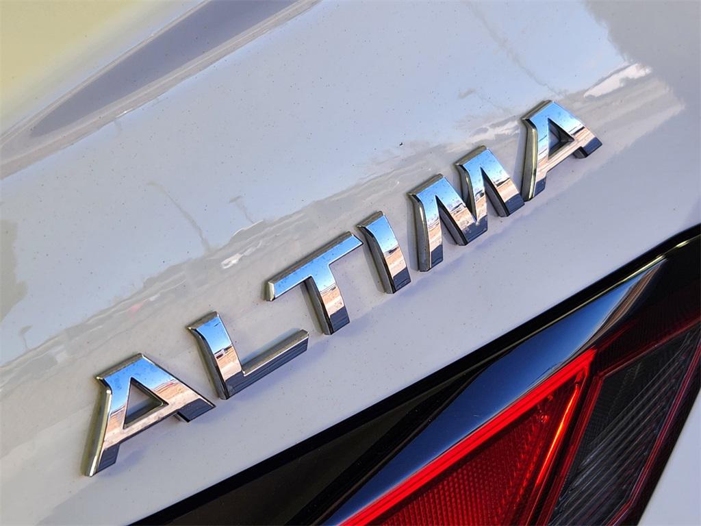 used 2022 Nissan Altima car, priced at $18,000