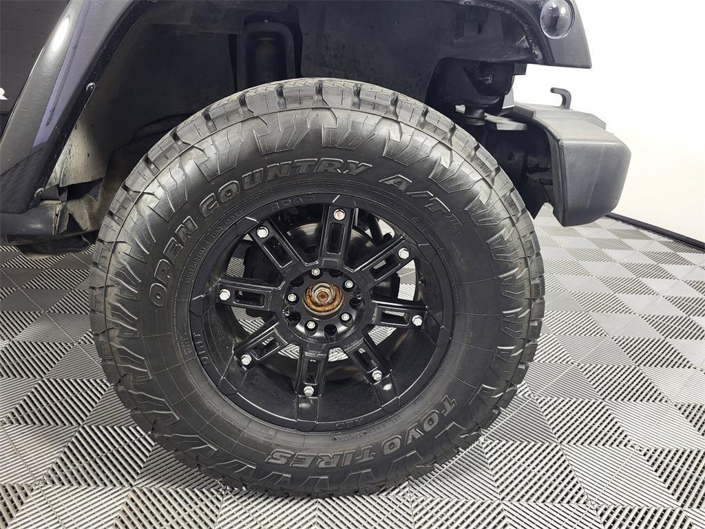 used 2013 Jeep Wrangler Unlimited car, priced at $16,500