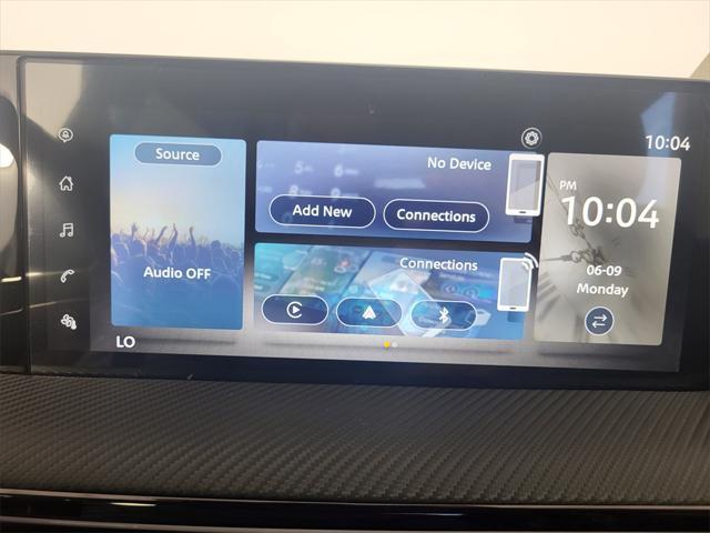 new 2025 Nissan Kicks car, priced at $29,663