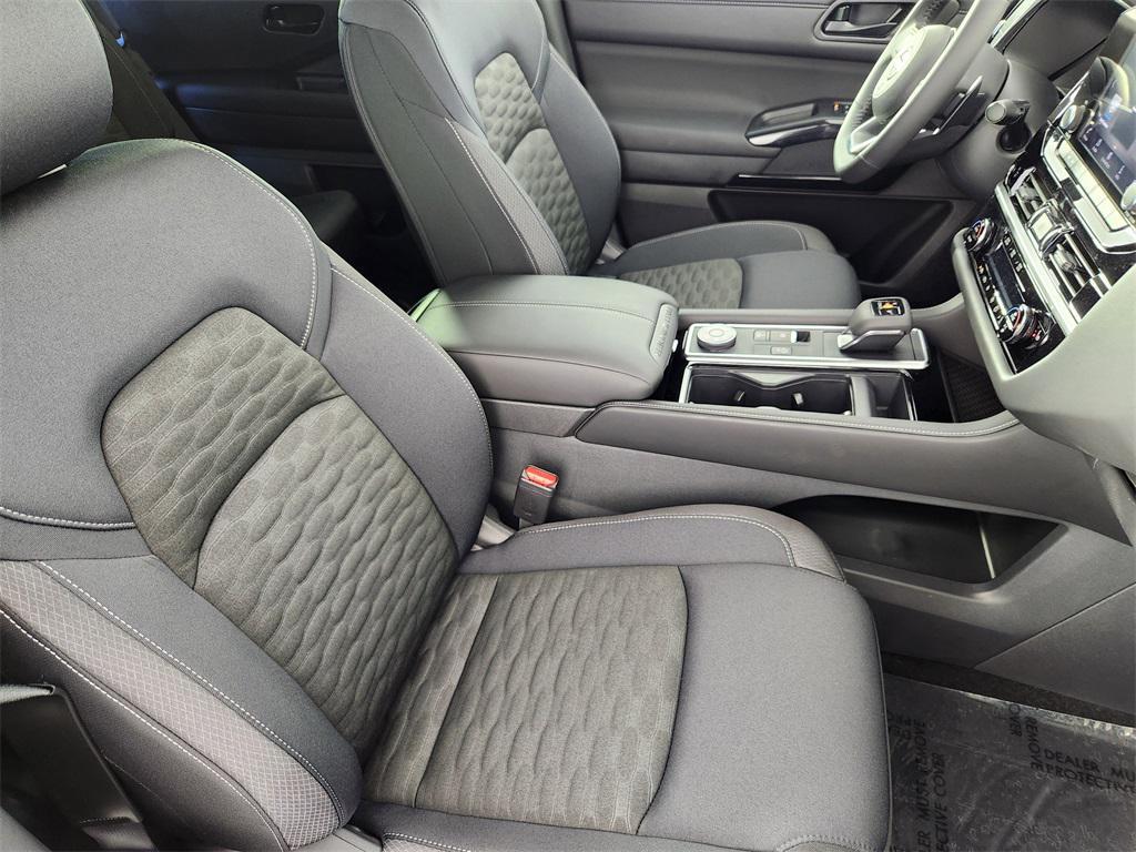 new 2025 Nissan Pathfinder car, priced at $41,849