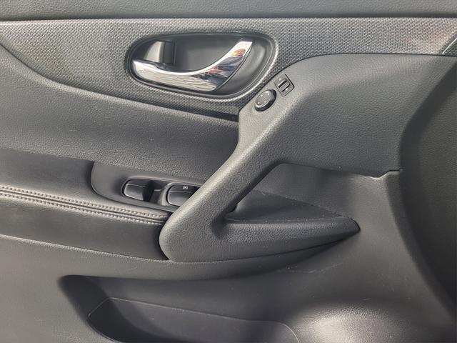 used 2016 Nissan Rogue car, priced at $11,500