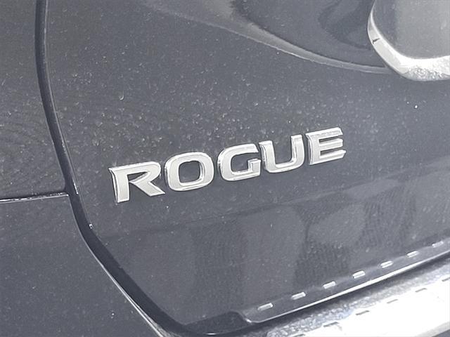 used 2016 Nissan Rogue car, priced at $11,500