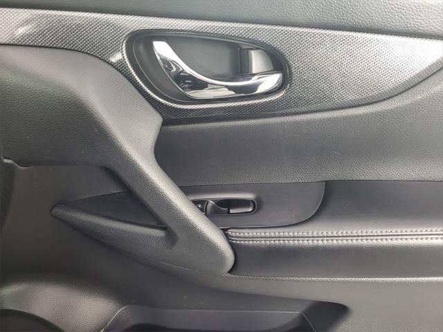 used 2016 Nissan Rogue car, priced at $11,500