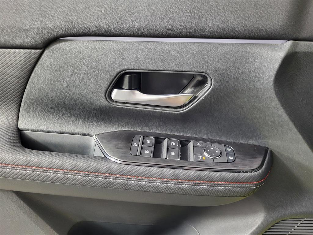 new 2026 Nissan Kicks car, priced at $32,030