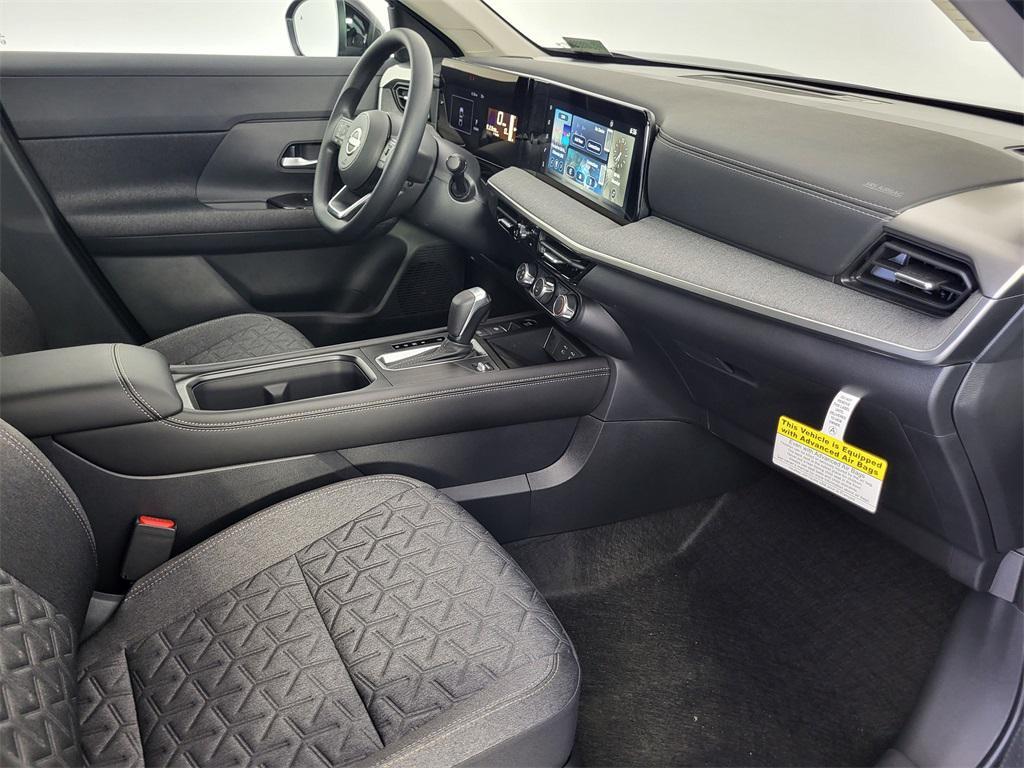 new 2025 Nissan Kicks car, priced at $28,425
