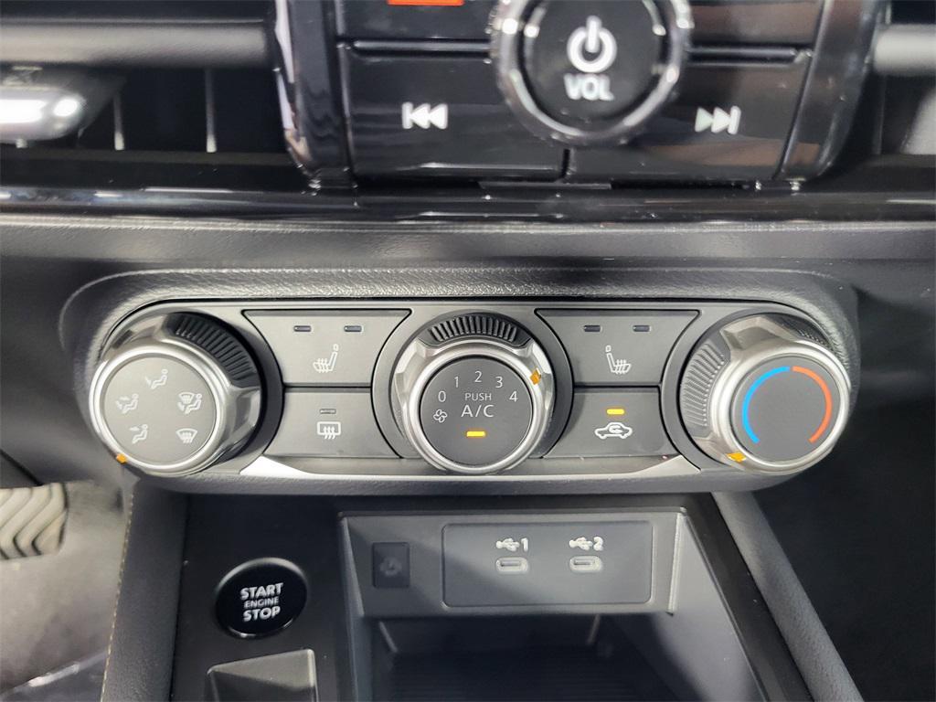 new 2025 Nissan Kicks car, priced at $28,425