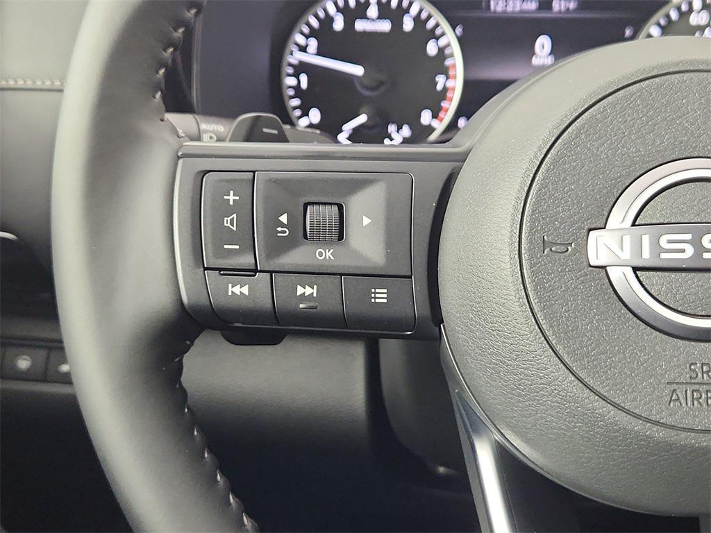 new 2025 Nissan Pathfinder car, priced at $42,205