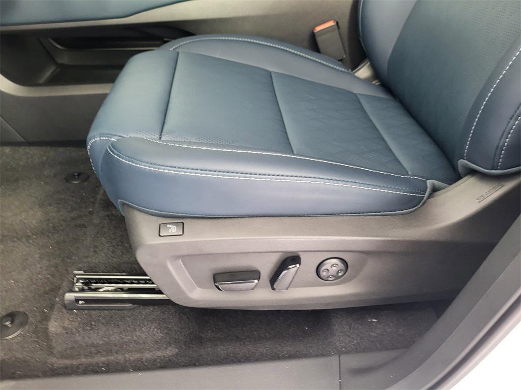 new 2025 Nissan Murano car, priced at $50,422