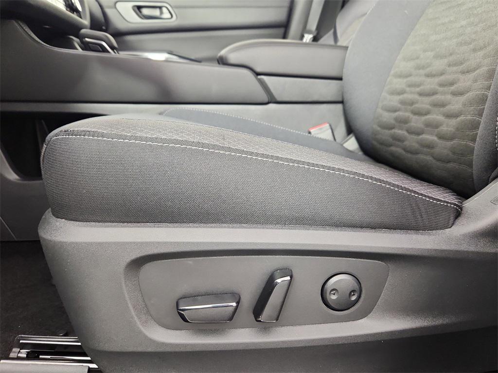 new 2025 Nissan Pathfinder car, priced at $43,910