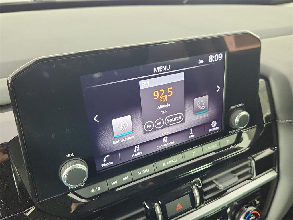 new 2025 Nissan Pathfinder car, priced at $43,910