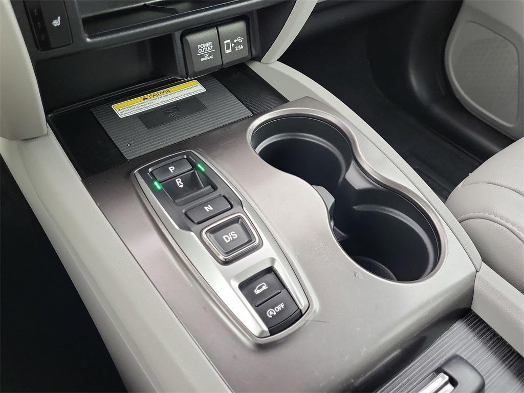used 2022 Honda Pilot car, priced at $31,900