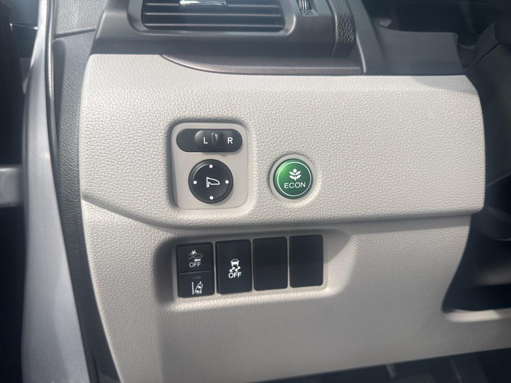 used 2022 Honda Pilot car, priced at $31,900