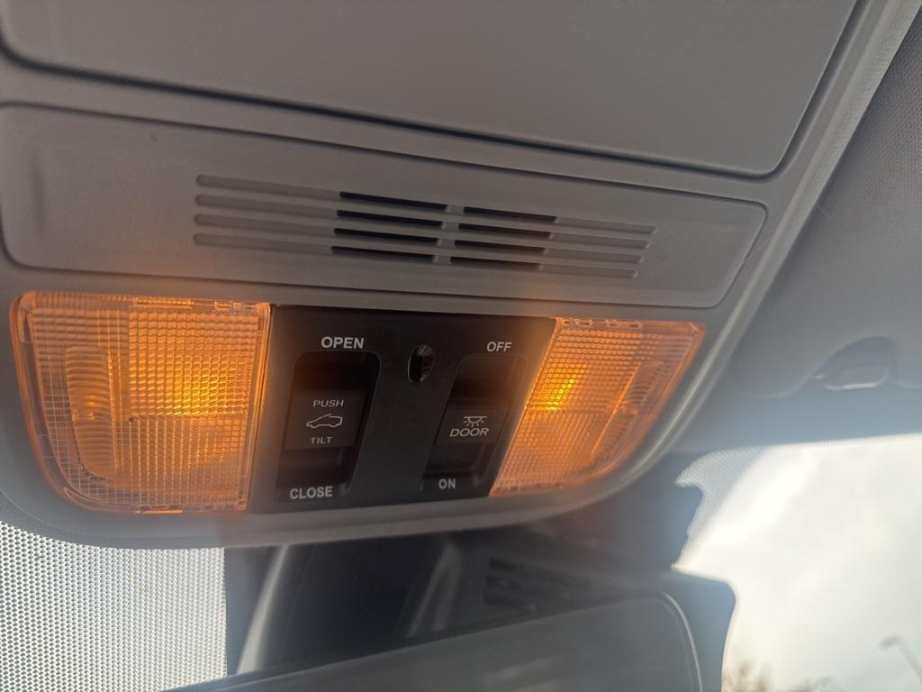 used 2022 Honda Pilot car, priced at $31,900