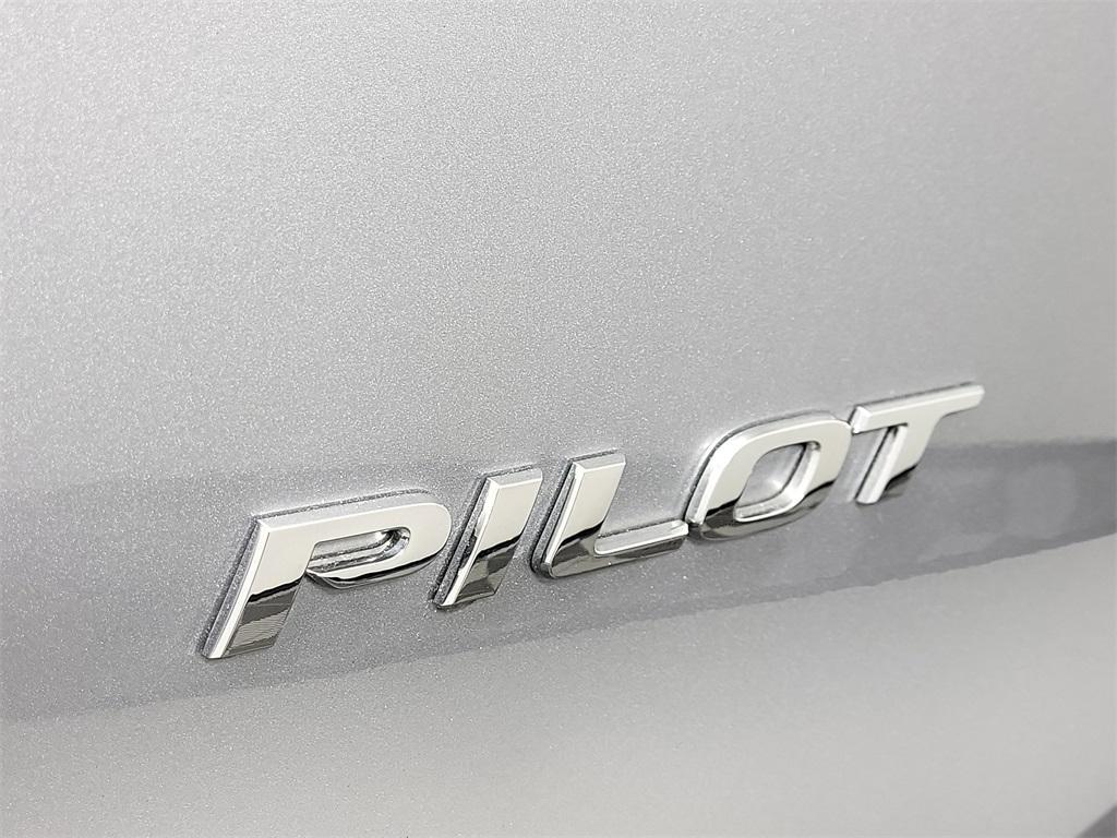 used 2022 Honda Pilot car, priced at $31,900