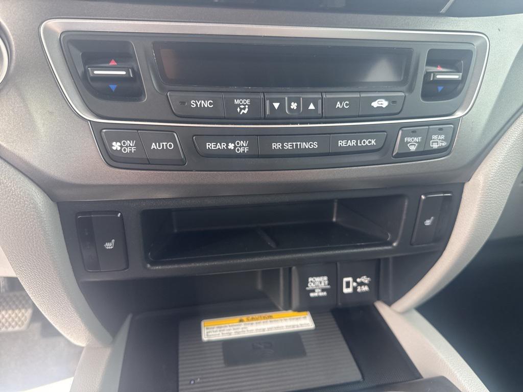 used 2022 Honda Pilot car, priced at $31,900