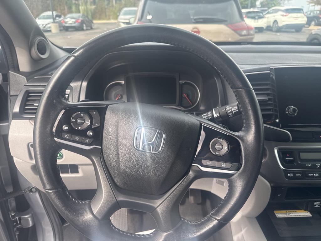 used 2022 Honda Pilot car, priced at $31,900