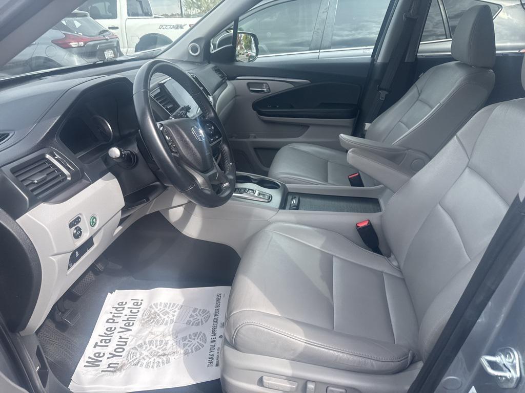 used 2022 Honda Pilot car, priced at $31,900