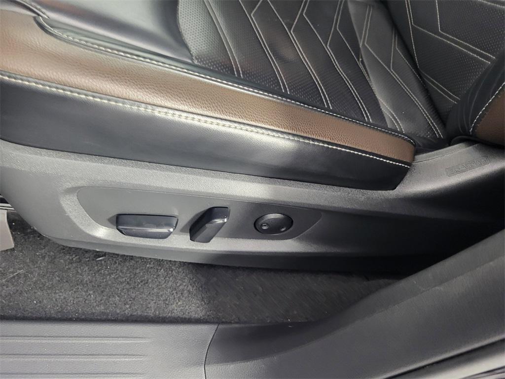 used 2022 Nissan Pathfinder car, priced at $29,000