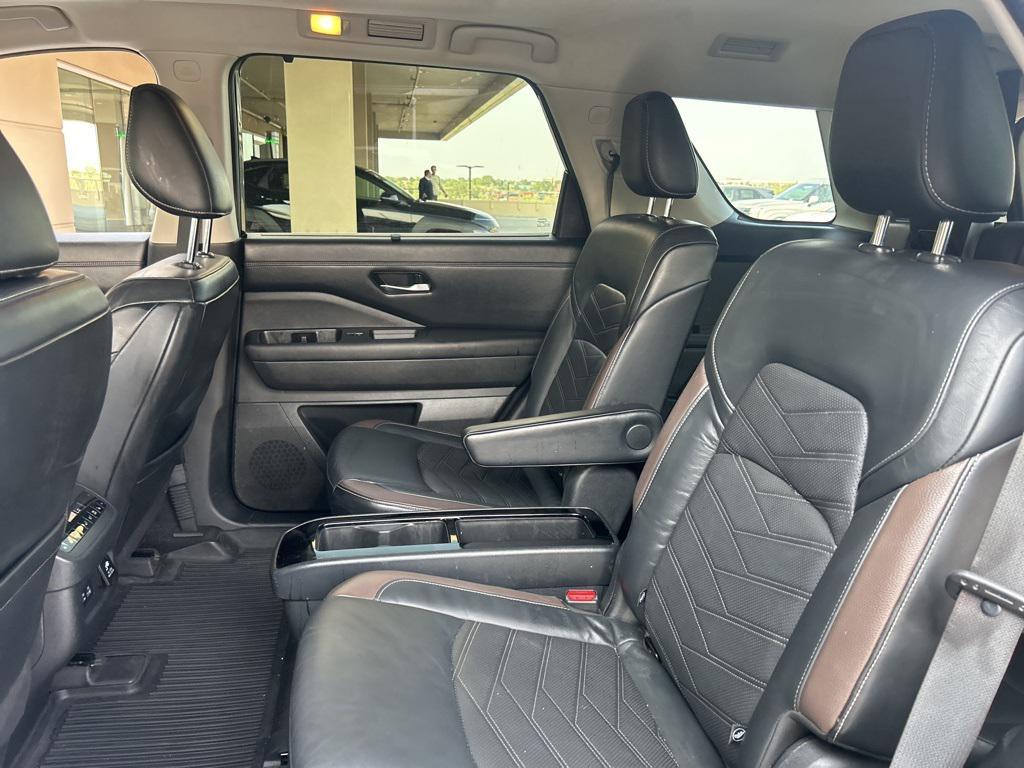 used 2022 Nissan Pathfinder car, priced at $30,000