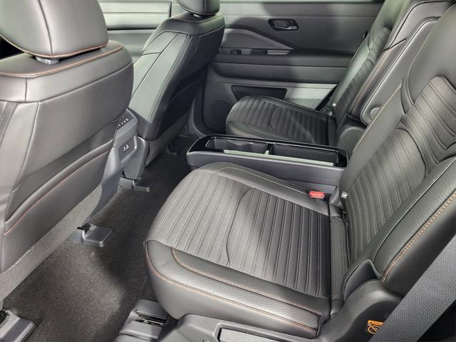 new 2025 Nissan Pathfinder car, priced at $43,886