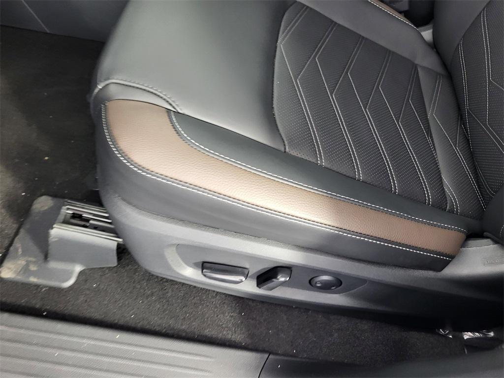 new 2025 Nissan Pathfinder car, priced at $53,136