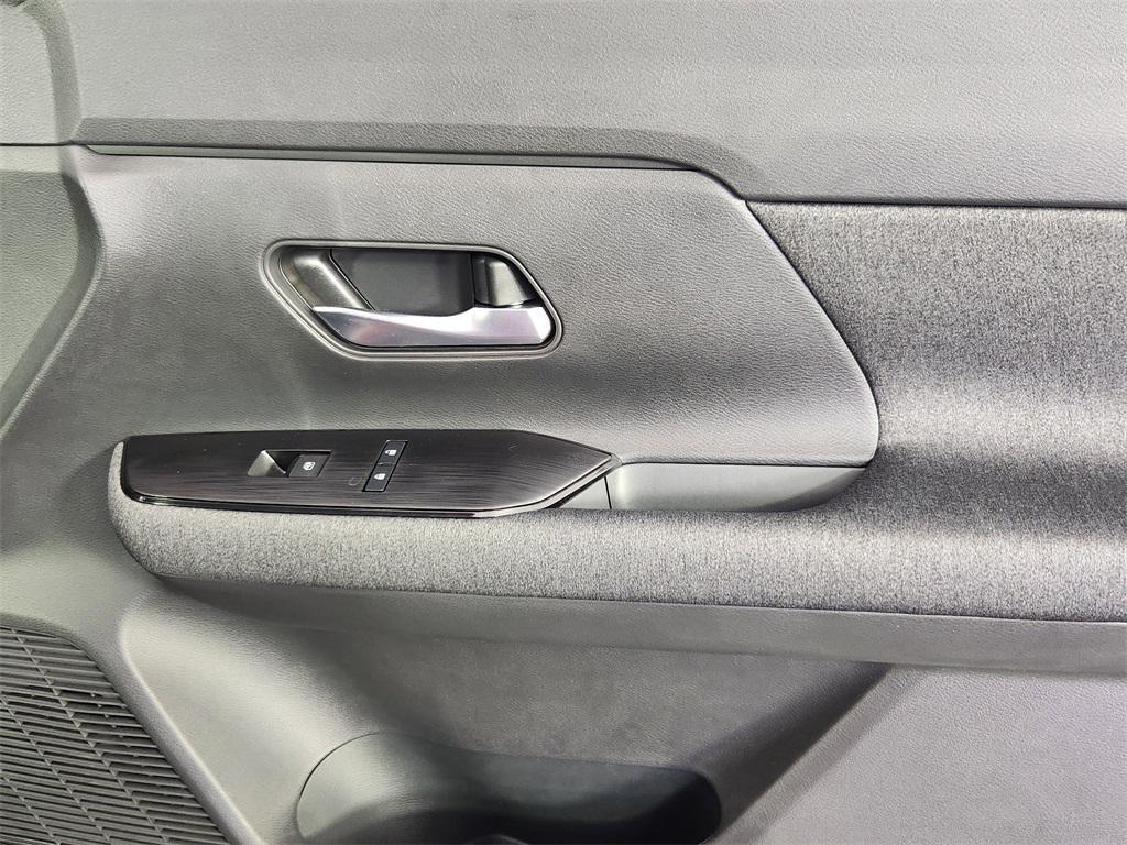 new 2025 Nissan Kicks car, priced at $28,338