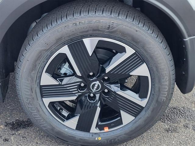 new 2025 Nissan Kicks car, priced at $27,110