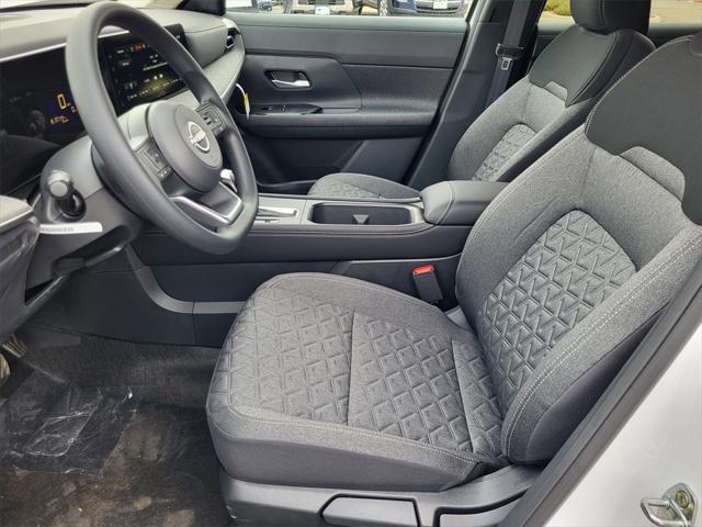 new 2025 Nissan Kicks car, priced at $27,110