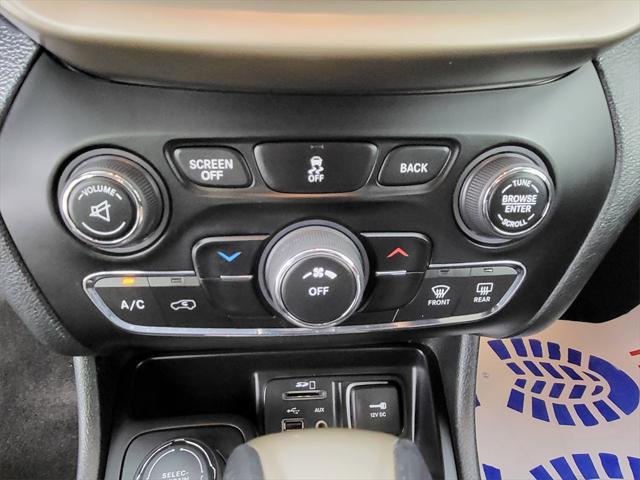 used 2015 Jeep Cherokee car, priced at $8,500