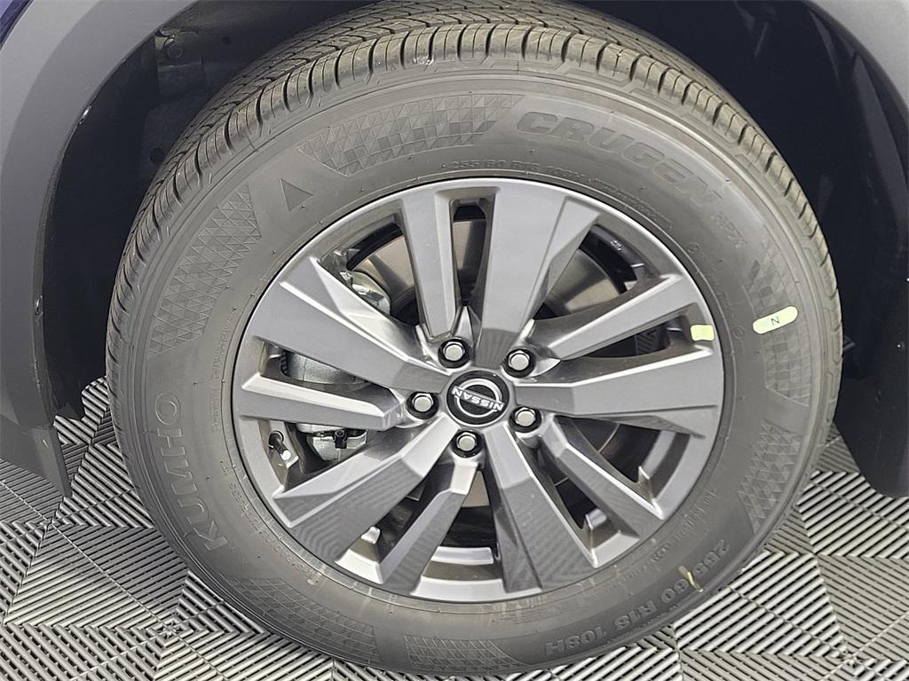 new 2025 Nissan Pathfinder car, priced at $41,407