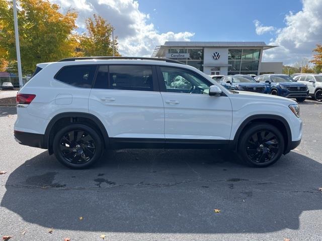 new 2025 Volkswagen Atlas car, priced at $44,320