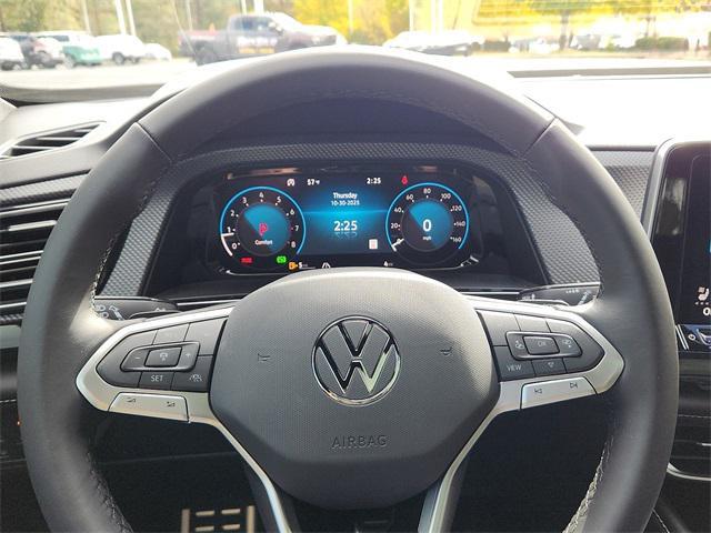 new 2026 Volkswagen Atlas Cross Sport car, priced at $55,248