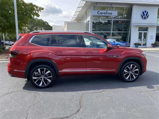 new 2024 Volkswagen Atlas car, priced at $50,596