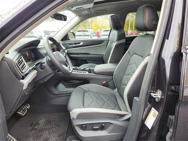 used 2025 Volkswagen Atlas car, priced at $41,925