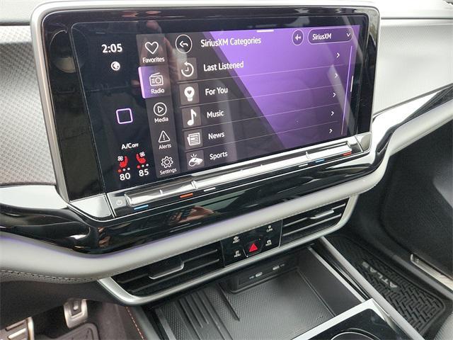used 2025 Volkswagen Atlas car, priced at $41,925