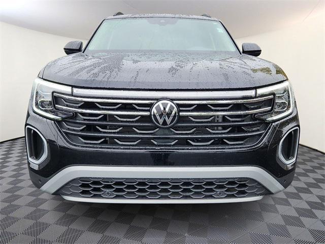 used 2025 Volkswagen Atlas car, priced at $41,925