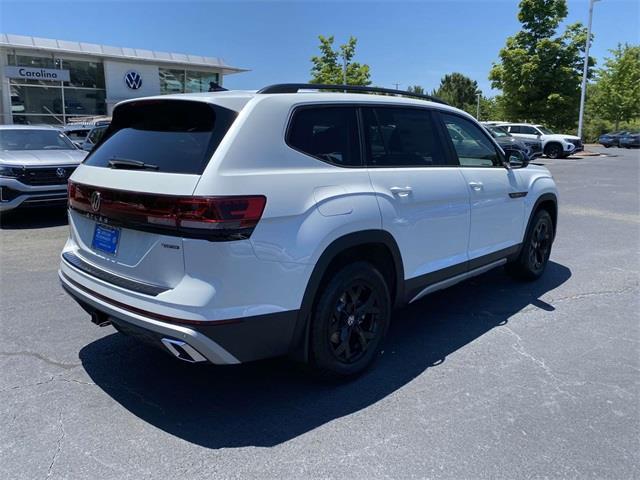 new 2024 Volkswagen Atlas car, priced at $48,556