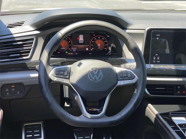 new 2024 Volkswagen Atlas car, priced at $48,556