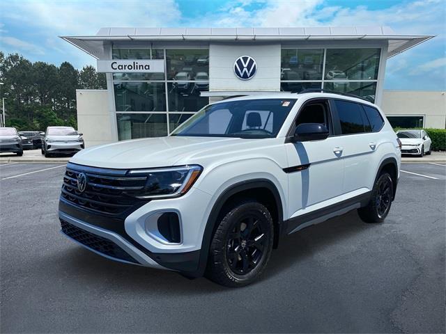 new 2024 Volkswagen Atlas car, priced at $48,556