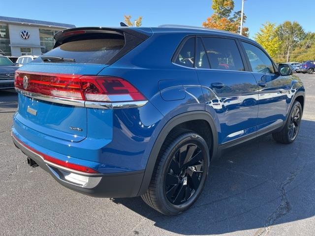 new 2025 Volkswagen Atlas Cross Sport car, priced at $43,615